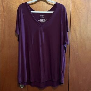 Torrid v-neck tee